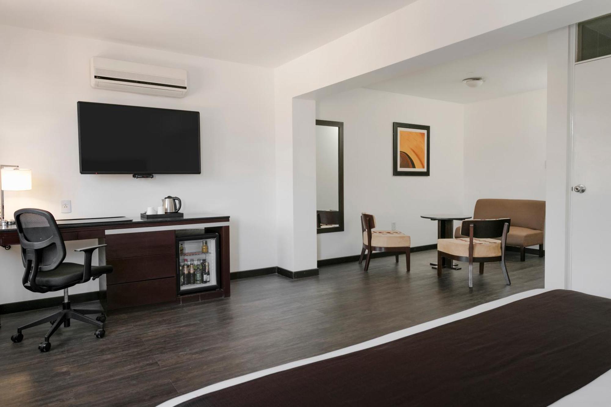 Hotel Costa del Sol Wyndham Chiclayo Exterior foto