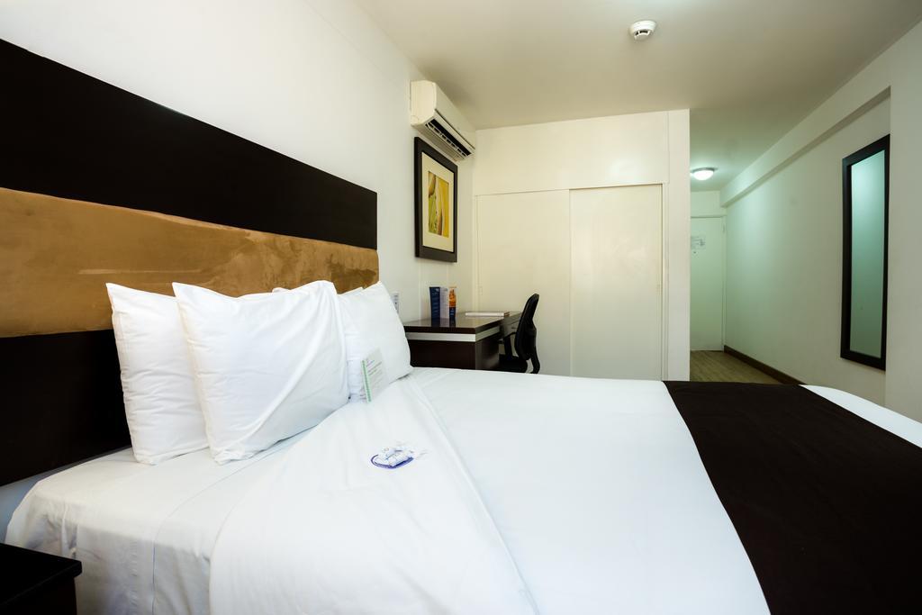Hotel Costa del Sol Wyndham Chiclayo Exterior foto