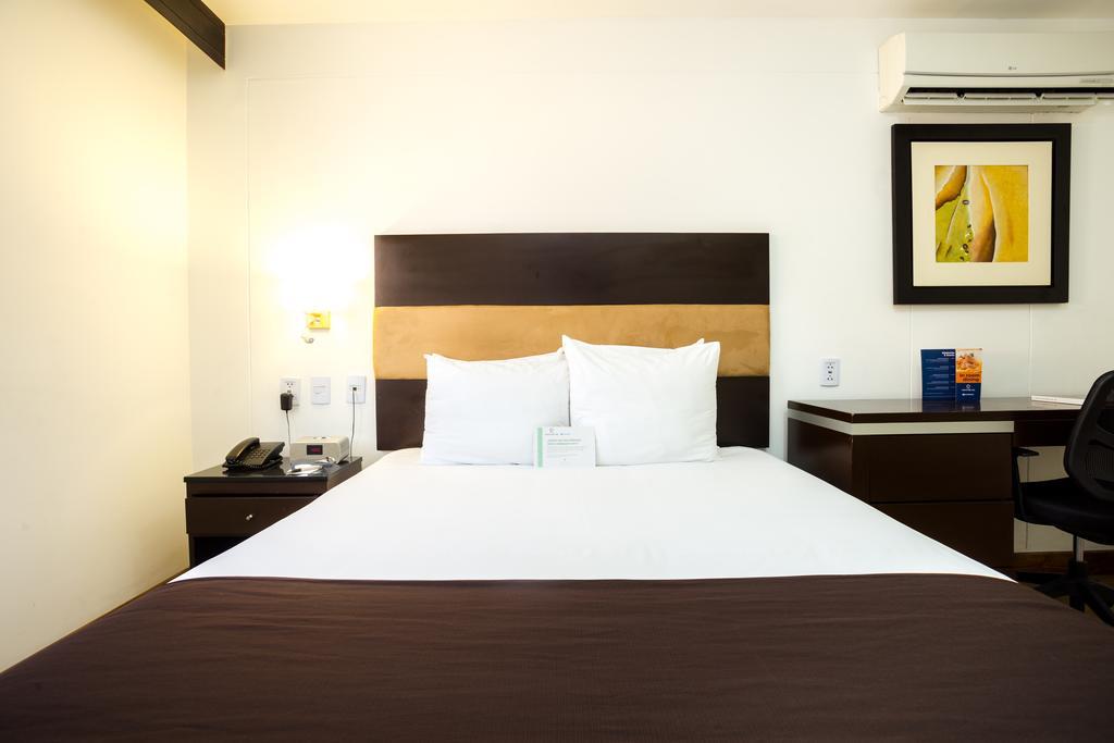 Hotel Costa del Sol Wyndham Chiclayo Exterior foto